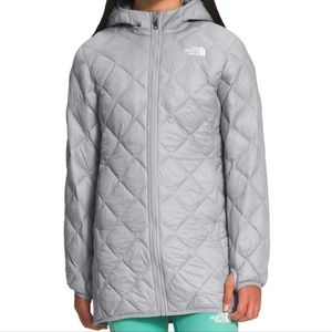 The North Face Girls’ ThermoBall™ Parka Size Med (10)